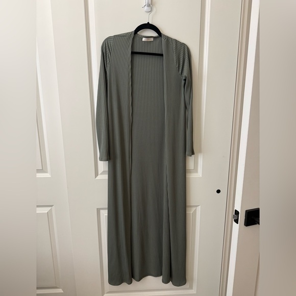 Pinkblush Olive Green Maternity Dress and Cardigan Set - Ribbed Strapless - Picture 4 of 6